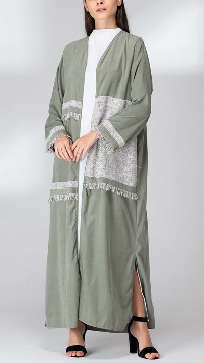 Border abaya