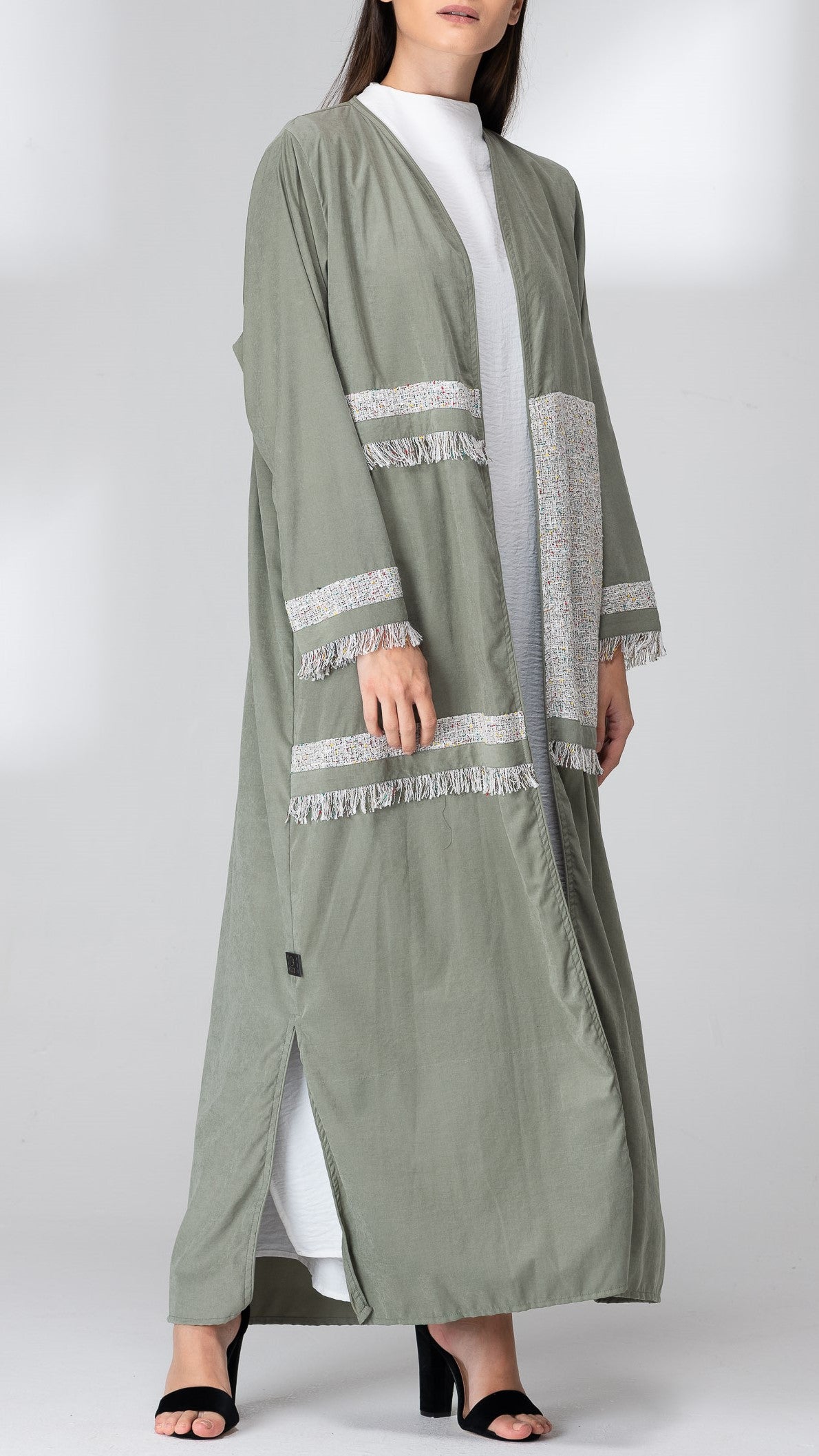 Border abaya